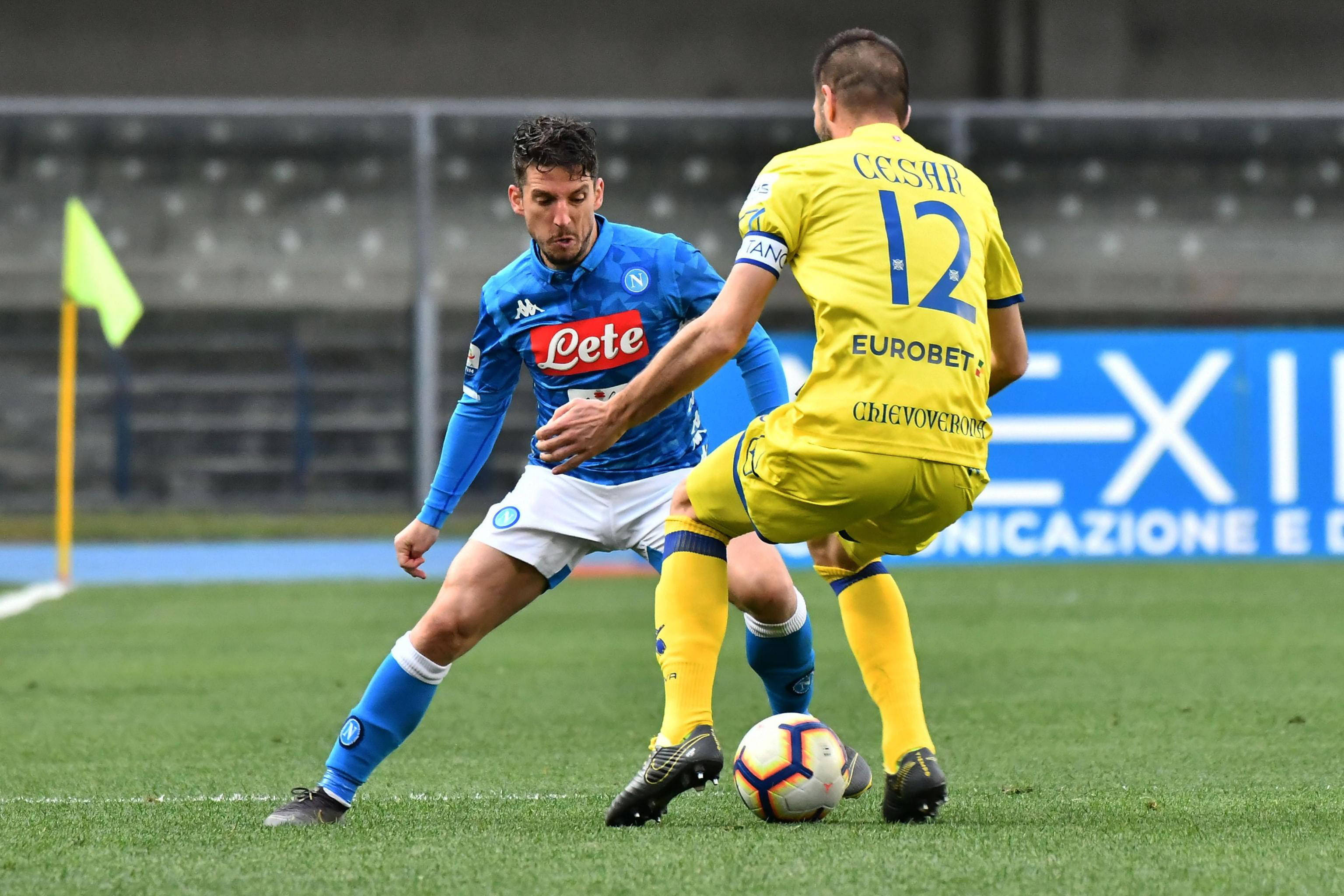 包含赛后体能课后，法兰克福单刀错失备战意大利杯，气氛紧张，球队文化再被提及的词条