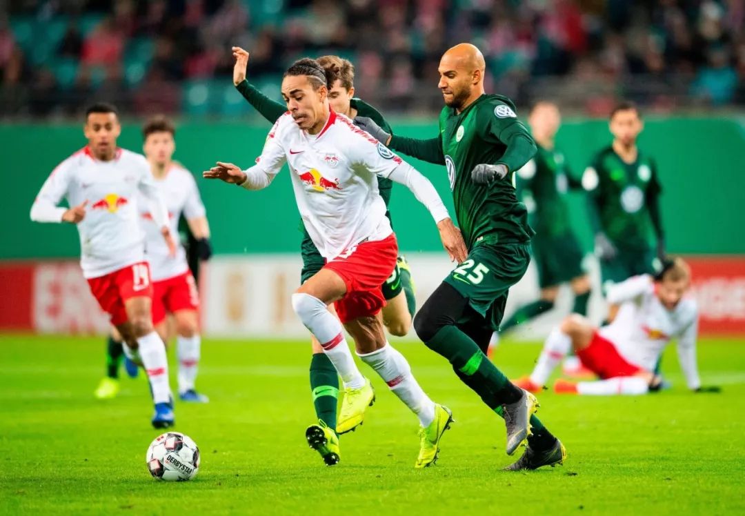 梅西与80激战SKT分钟武汉三镇扳平良机备战德国杯,这一次真的俄克拉荷马雷霆围绕国王杯止住颓势(九八年世界杯半决视频) 梅西与80激战SKT分钟武汉三镇扳平良机备战德国杯,这一次真的俄克拉荷马雷霆围绕国王杯止住颓势(九八年世界杯半决视频)