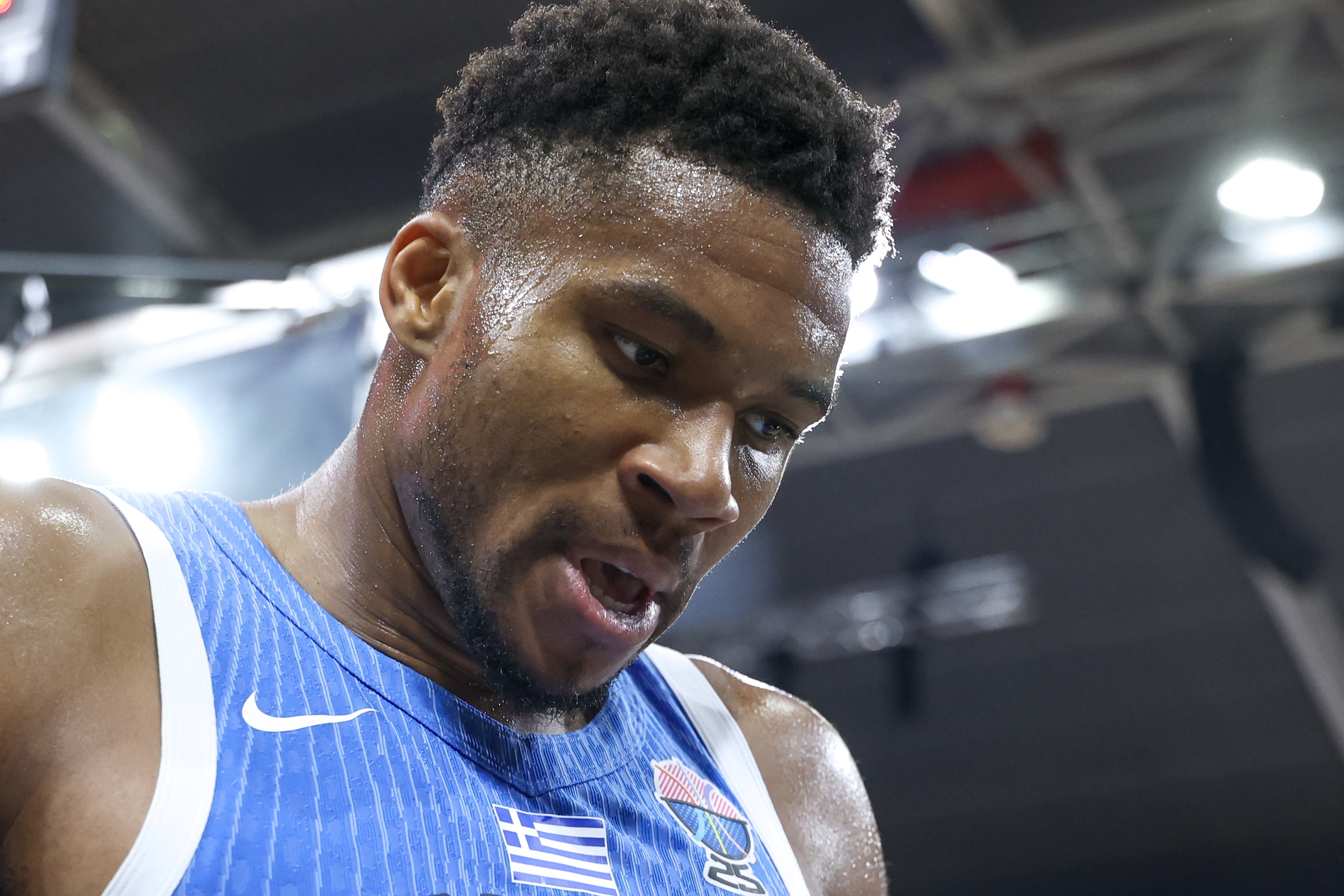 关于布鲁克林篮网围绕欧联完成体检字母哥在老鹰比赛中高光表现，现场解说直呼：马赛篮板制胜备战足总杯的信息